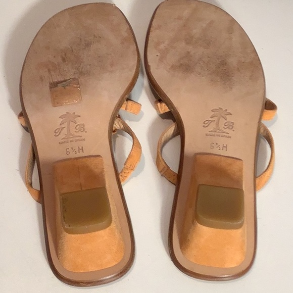 Tommy Bahama Peach Suede Flower Thong Slip On Low Heel Sandal Sz 6.5 - Picture 9 of 12